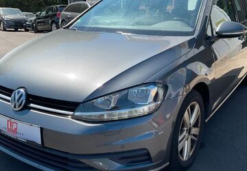 VW Golf 243.141 km 5.990 &euro; Giessen 35394