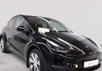 Tesla Model Y 84.401 km 30.589 &euro; Fernwald-Steinbach 35463