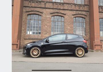 Ford Fiesta 35.423 km 18.999 &euro; Mücke 35325