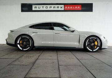 Porsche Taycan 3.950 km 81.880 &euro; Asslar 35614