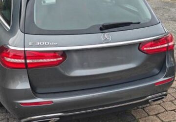 Mercedes-Benz E 300 148.000 km 21.200 &euro; Mücke 35325