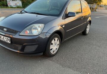 Ford Fiesta 228.000 km 980 &euro; Asslar 35614