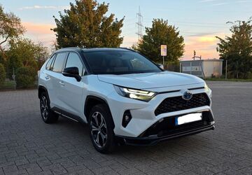 Toyota RAV 4 23.000 km 42.350 &euro; Gießen 35394