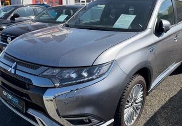 Mitsubishi Outlander 32.450 km 22.985 &euro; Giessen 35394