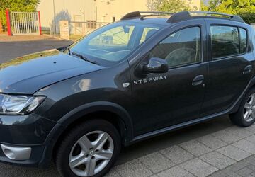 Dacia Sandero 75.000 km 6.300 &euro; Grünberg 35305